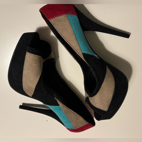 (Sold) Street Society Color Block 5.9 Inch High Heels Size 9 Only One Left!! - Picture 4 of 5